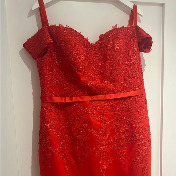 Elegant Red Lace Dress